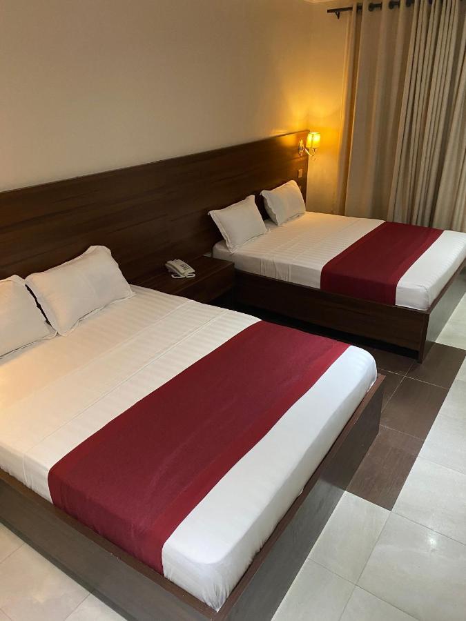 Posh Hotel And Suites Victoria Island Lagos Bagian luar foto