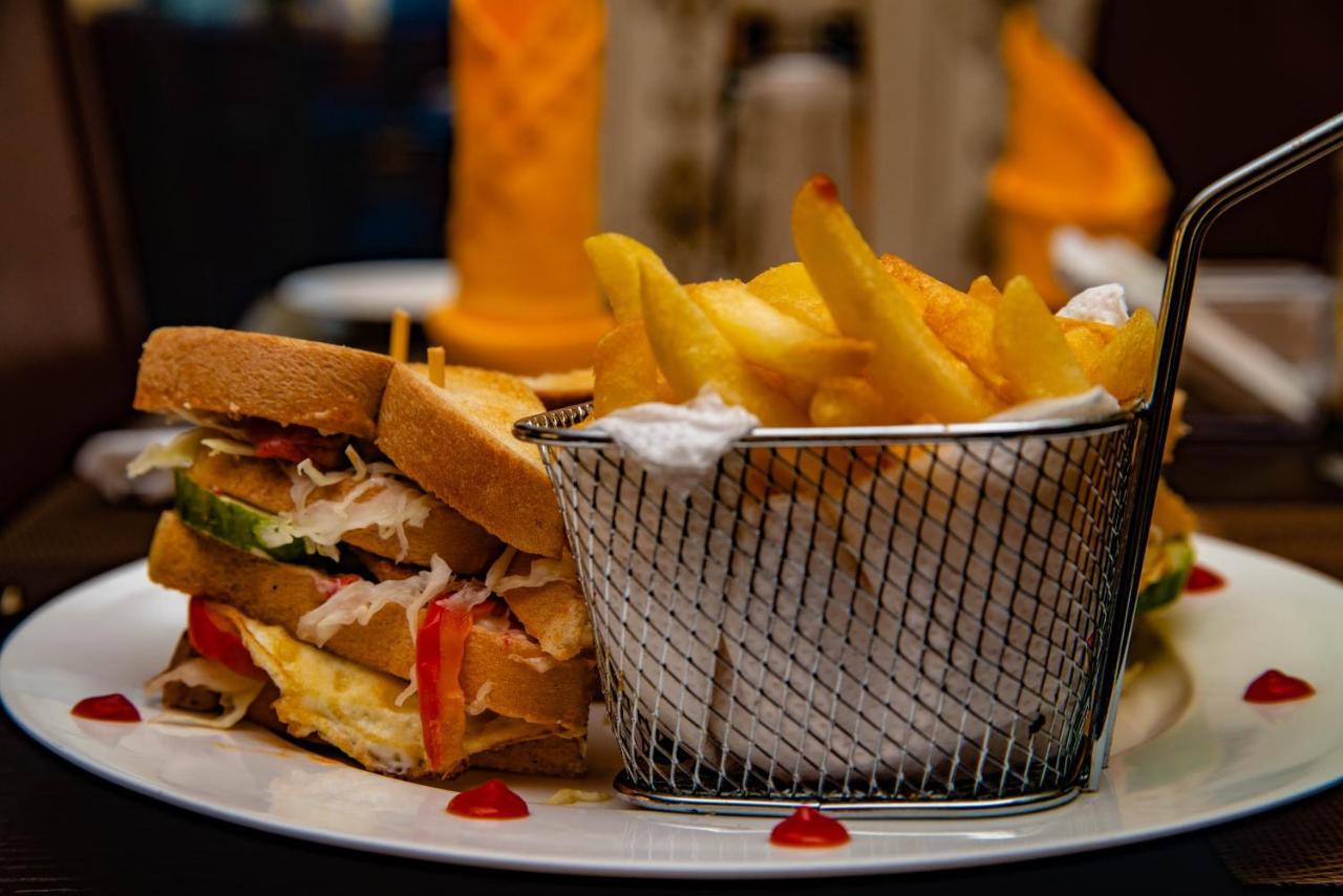 Posh Hotel And Suites Victoria Island Lagos Bagian luar foto