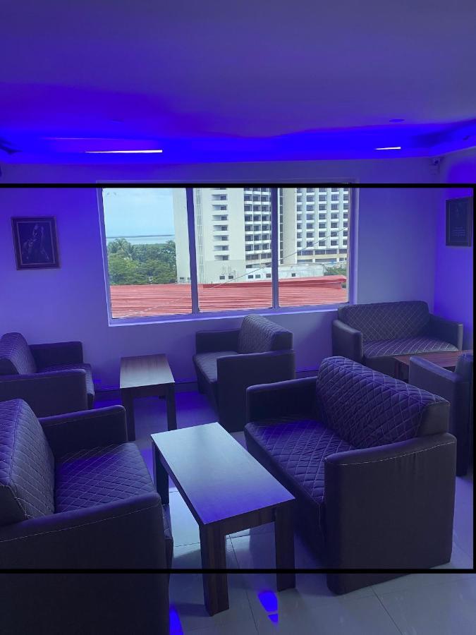 Posh Hotel And Suites Victoria Island Lagos Bagian luar foto