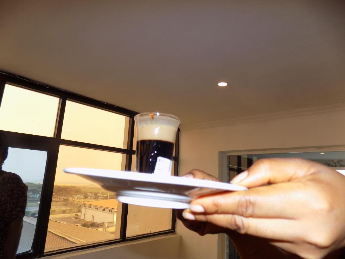 Posh Hotel And Suites Victoria Island Lagos Bagian luar foto