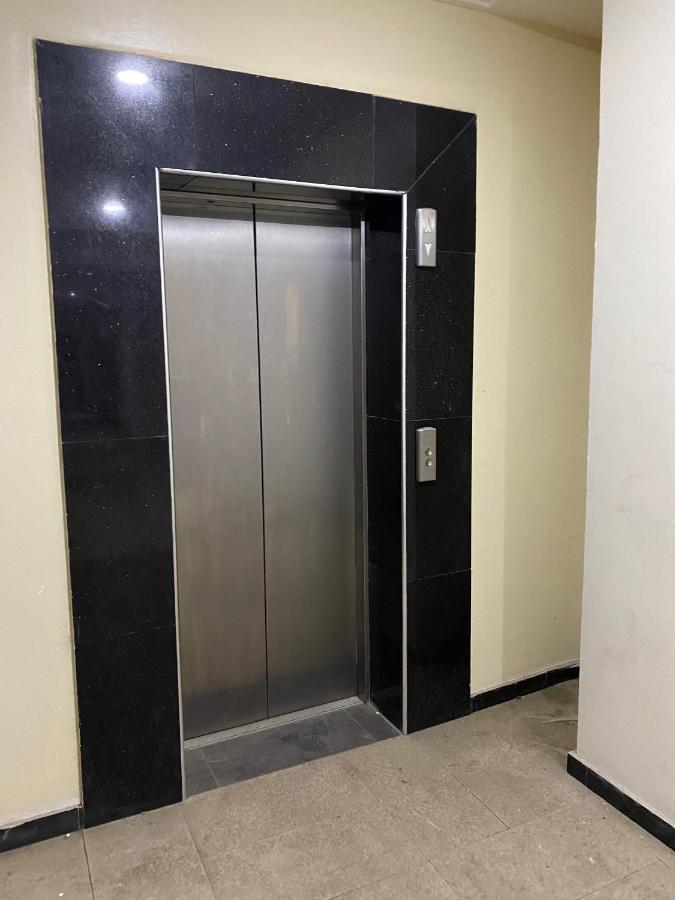 Posh Hotel And Suites Victoria Island Lagos Bagian luar foto
