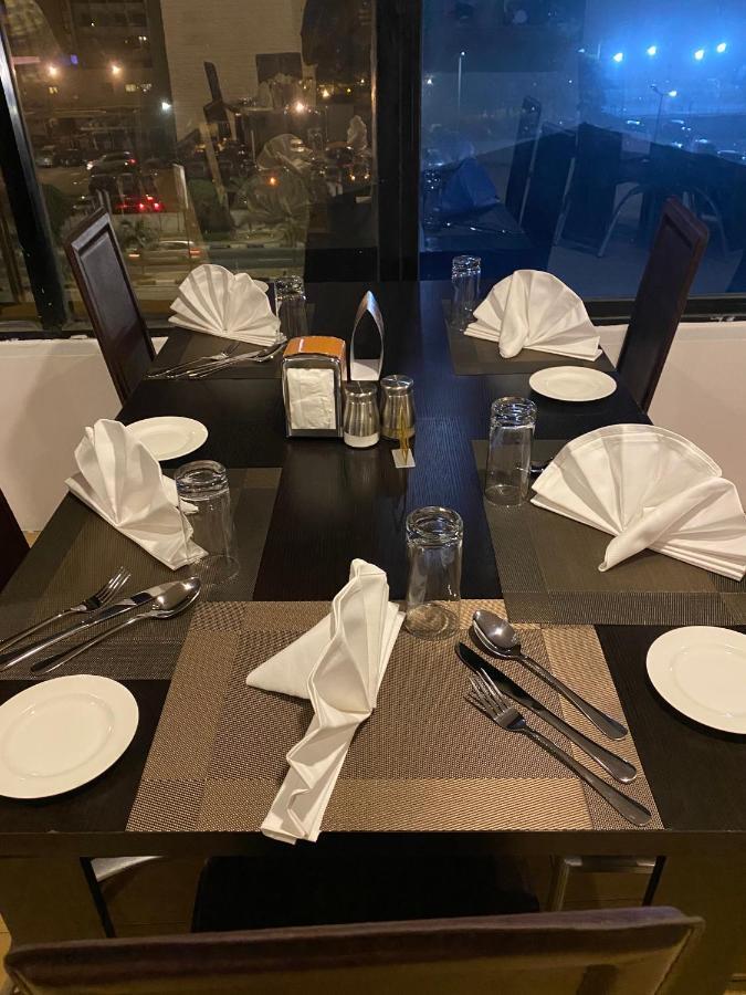 Posh Hotel And Suites Victoria Island Lagos Bagian luar foto
